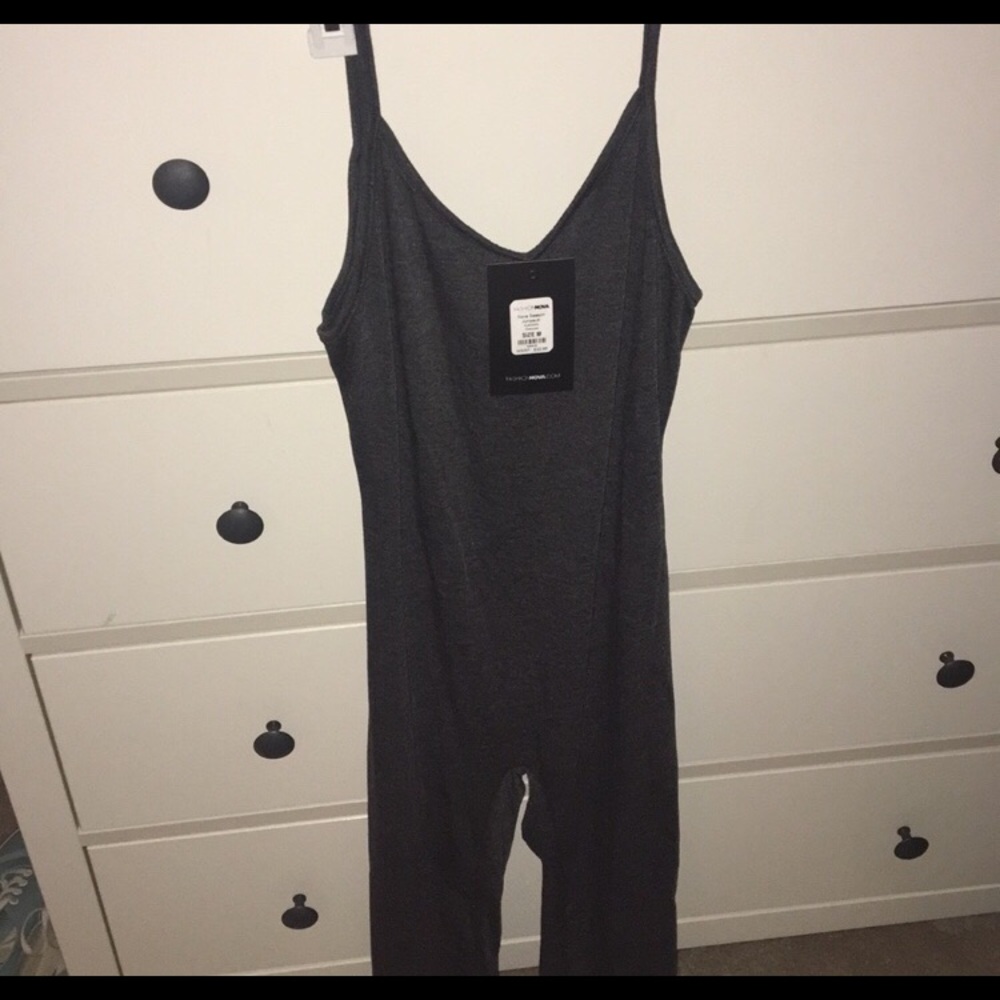 Fashion nova jumpsuit